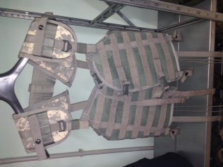 TACTICAL LOAD BEARING VEST MOLLE